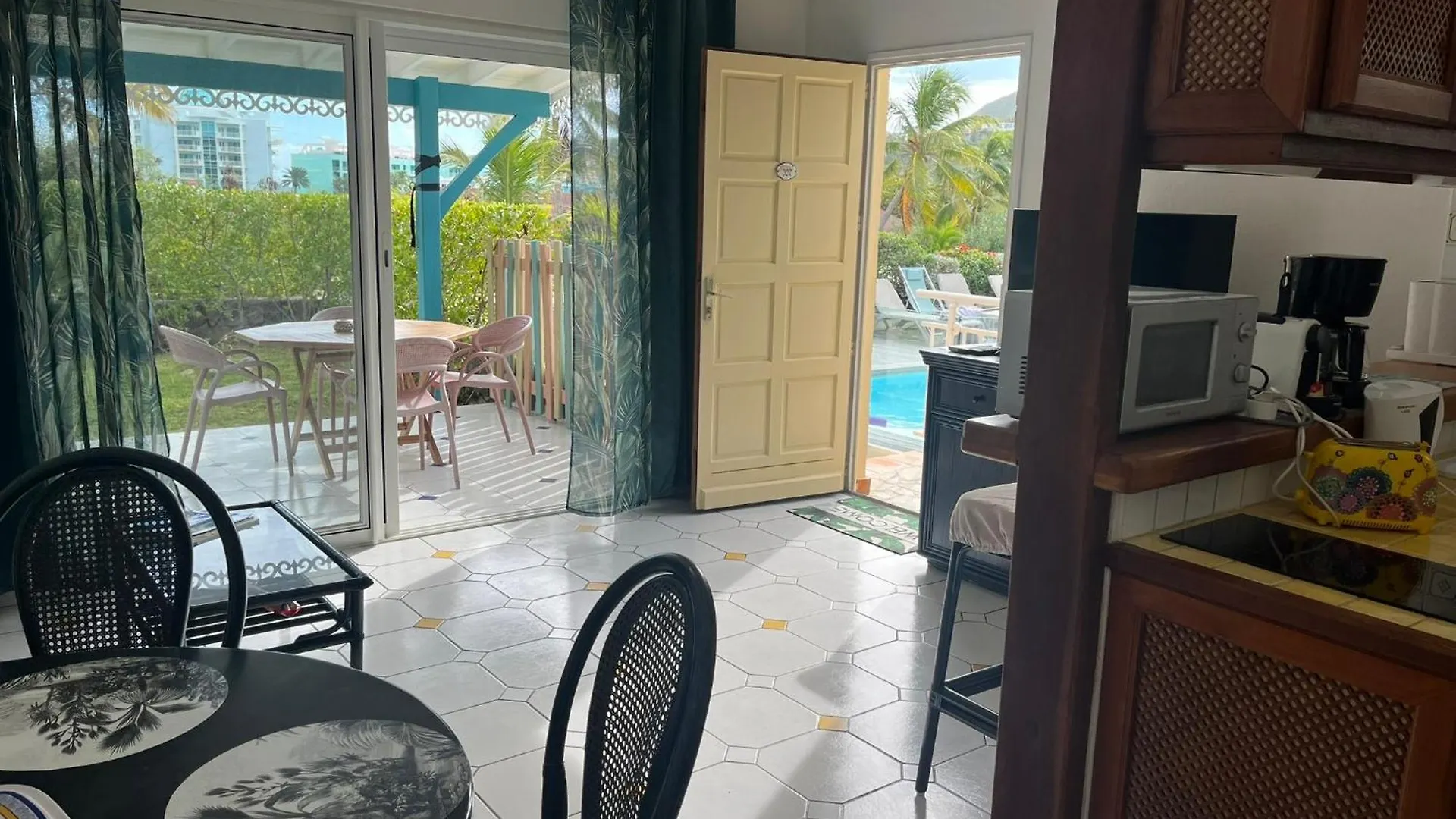 Colombus Residence Oyster Pond Hotel